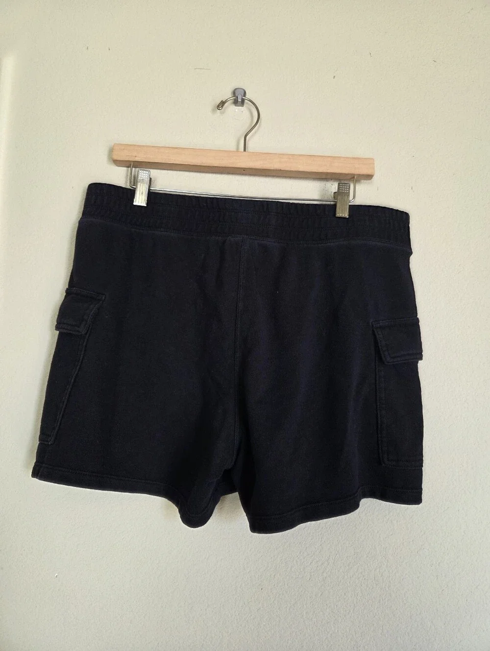Dkny black cargo